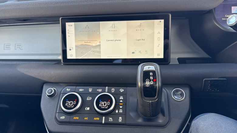 Land Rover Defender 3.0 D250 X-Dynamic S 110 5dr Auto Diesel Estate